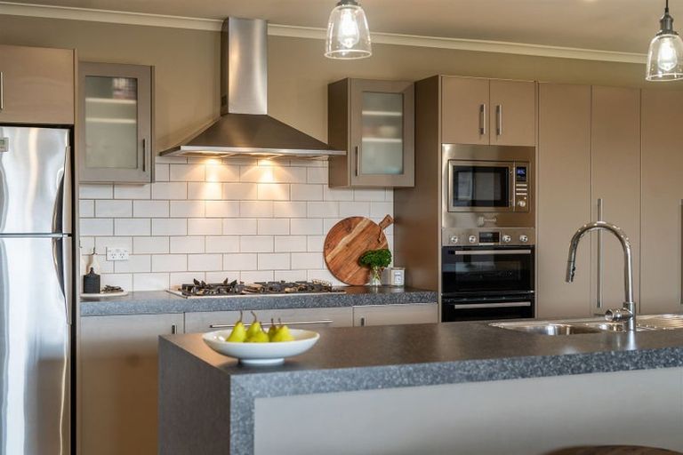 Photo of property in 14 The Peninsula, Huntington, Hamilton, 3210