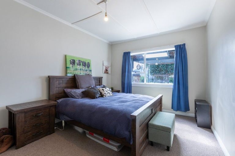 Photo of property in 18 Cadman Street, Dannevirke, 4930