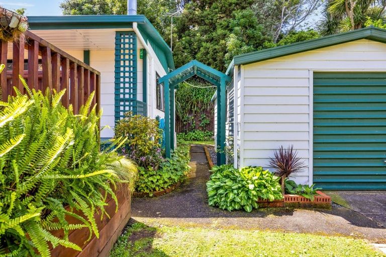 Photo of property in 2/29 Cumberland Street, Merrilands, New Plymouth, 4312