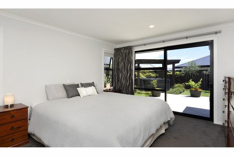 Photo of property in 16 Hart Road, Richmond, 7020