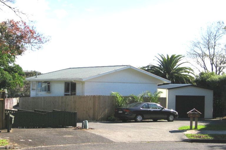 Photo of property in 18a Edgar Pearce Place, Howick, Auckland, 2014
