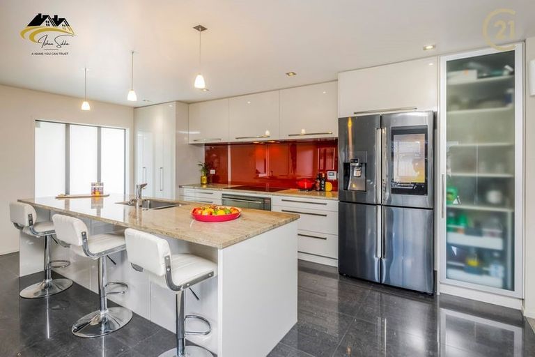 Photo of property in 32 Ripple Grove, Waiuku, 2123