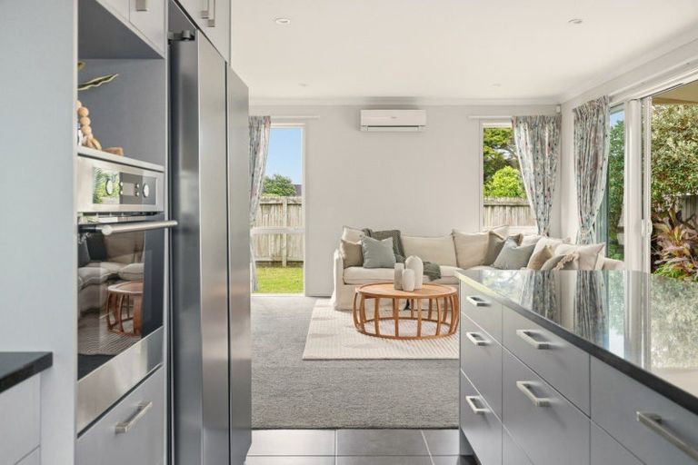 Photo of property in 15 Spinifex Street, Papamoa Beach, Papamoa, 3118