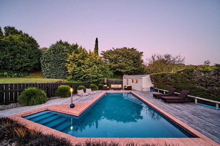 Photo of property in 16 Grange Park Avenue, Raumati South, Paraparaumu, 5032