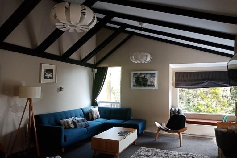 Photo of property in 7b Tiniroa Grove, Silverstream, Upper Hutt, 5019