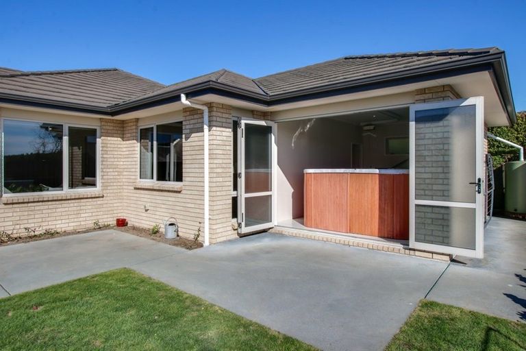 Photo of property in 302 Nottingley Road, Frimley, Hastings, 4120