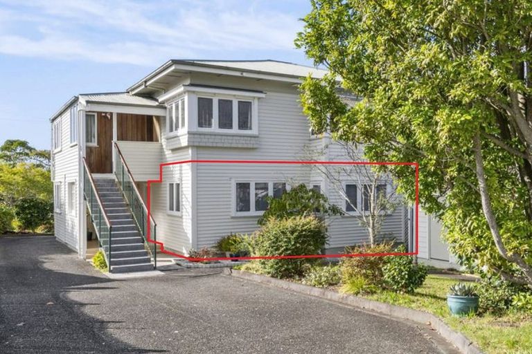 Photo of property in 3 Handley Avenue, Narrow Neck, Auckland, 0624