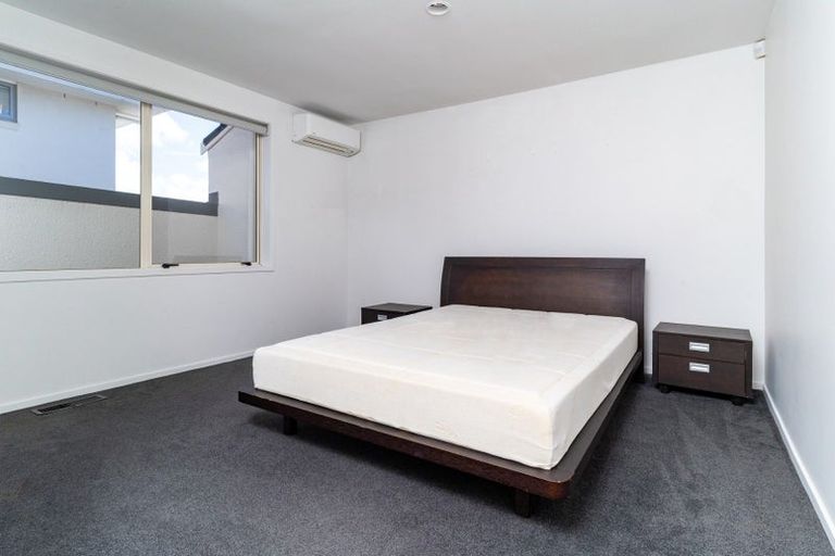 Photo of property in 1/2 Ocean View Road, Milford, Auckland, 0620