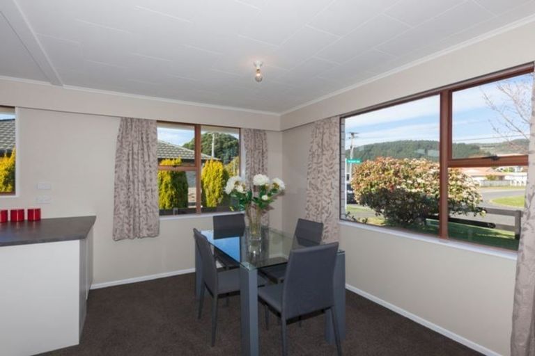 Photo of property in 2/21 Warrimoo Street, Paraparaumu, 5032