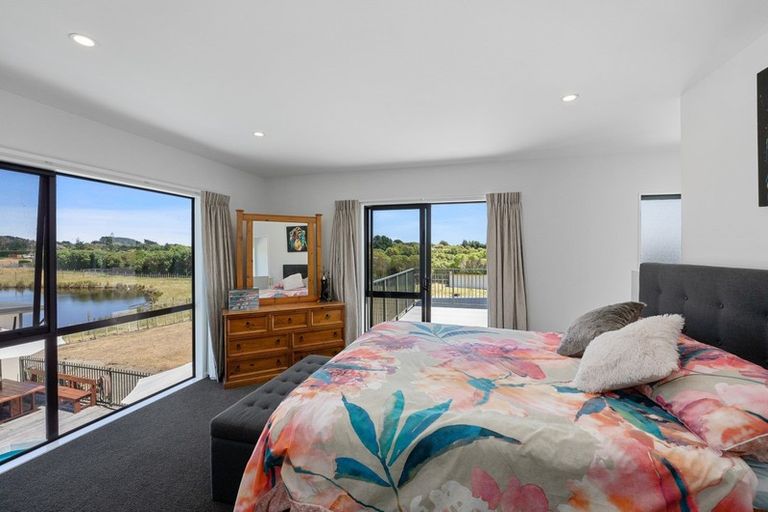 Photo of property in 27 Raukawa Road, Peka Peka, Waikanae, 5391