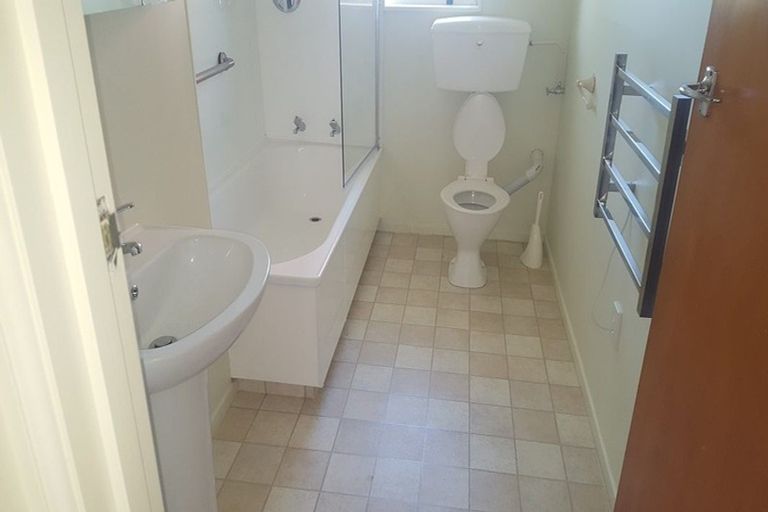 Photo of property in 2/110 Caledonian Road, St Albans, Christchurch, 8014