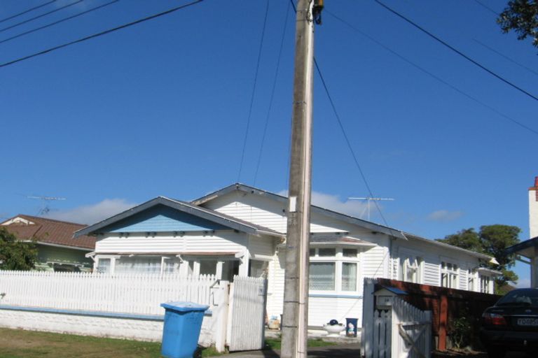 Photo of property in 16 Bracken Street, Petone, Lower Hutt, 5012