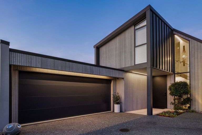 Photo of property in 35a Pitau Road, Mount Maunganui, 3116