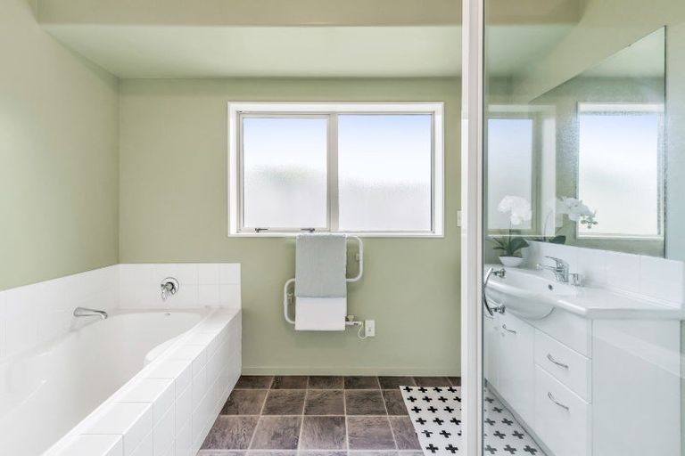 Photo of property in 9 Fleming Drive, Leeston, 7632