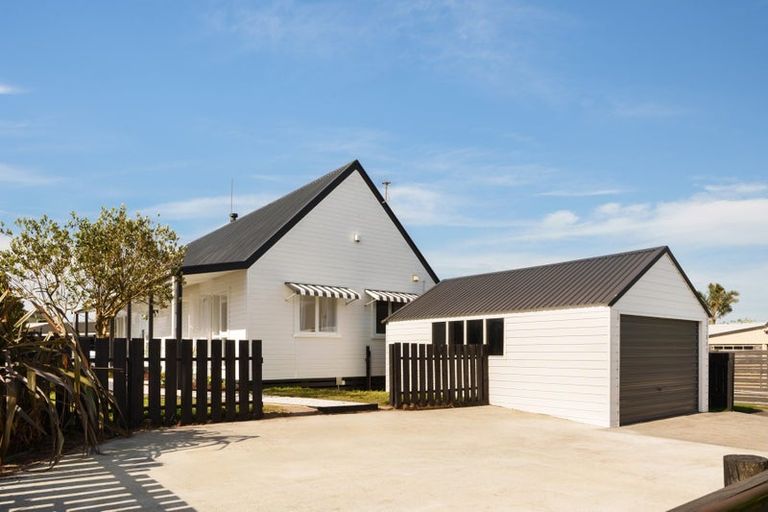 Photo of property in 257 Dickson Road, Papamoa Beach, Papamoa, 3118
