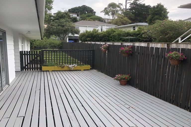 Photo of property in 24 Sequoia Place, Sunnynook, Auckland, 0620