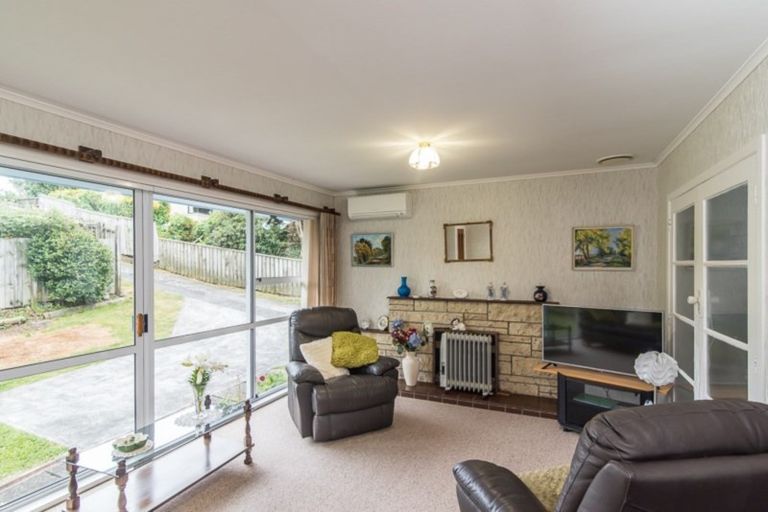 Photo of property in 8 Cunliffe Street, Johnsonville, Wellington, 6037