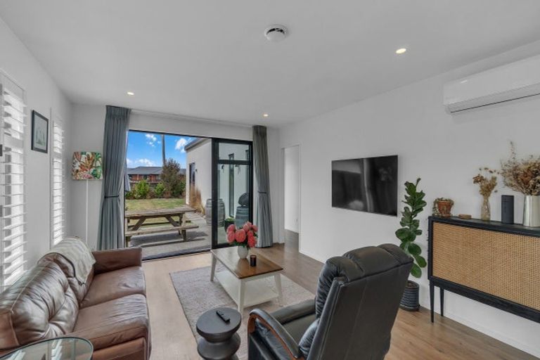 Photo of property in 11 John Raven Lane, Woodend, 7610