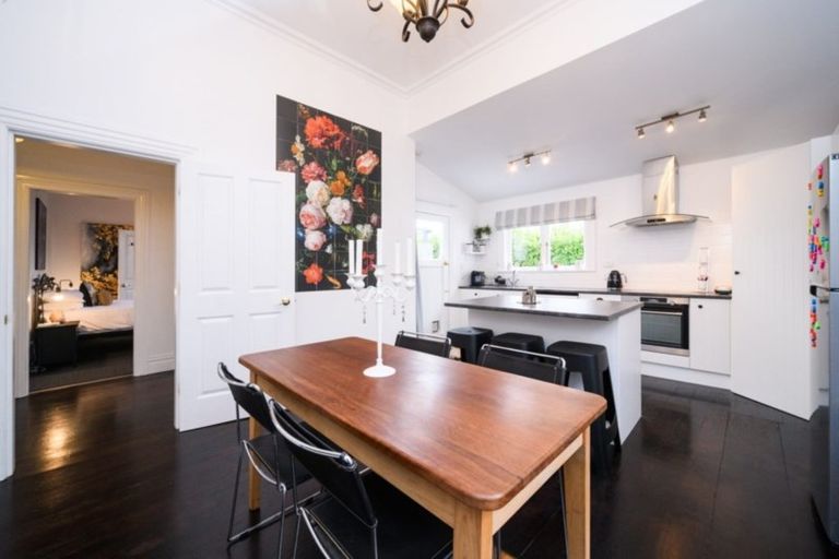 Photo of property in 11 Limbrick Street, Terrace End, Palmerston North, 4410