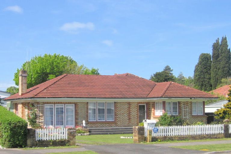 Photo of property in 2 Victoria Avenue, Morrinsville, 3300