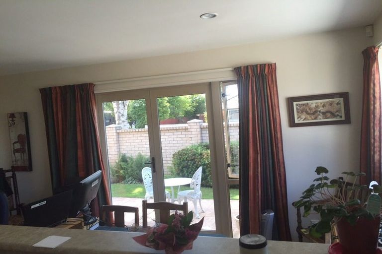 Photo of property in 63 Bevington Street, Avonhead, Christchurch, 8042