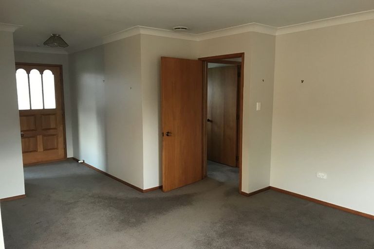 Photo of property in 6a Reidy Place, Pukekohe, 2120