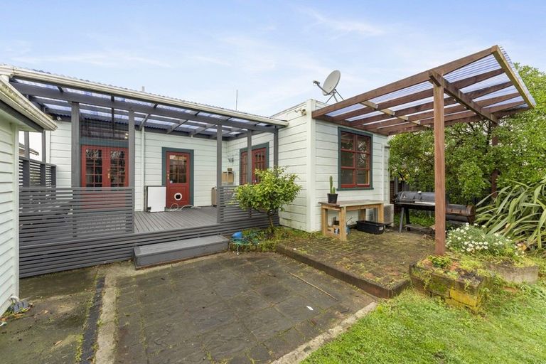 Photo of property in 298 Ruahine Street, Terrace End, Palmerston North, 4410