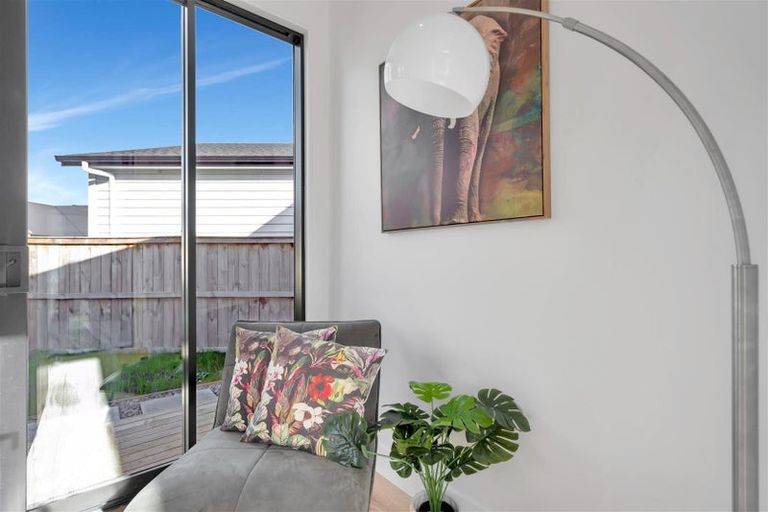 Photo of property in 14 Waka Ama Road, Karaka, Papakura, 2113