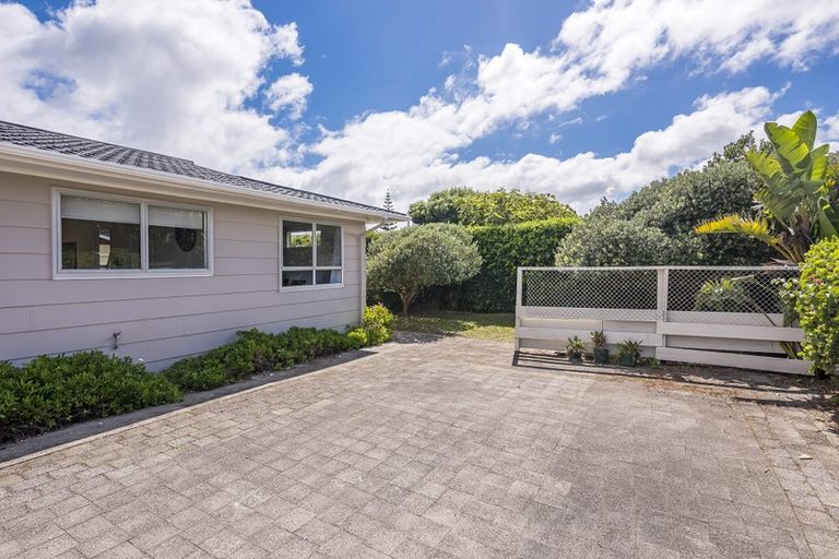 Photo of property in 67b Ngapaki Street, Waikanae Beach, Waikanae, 5036