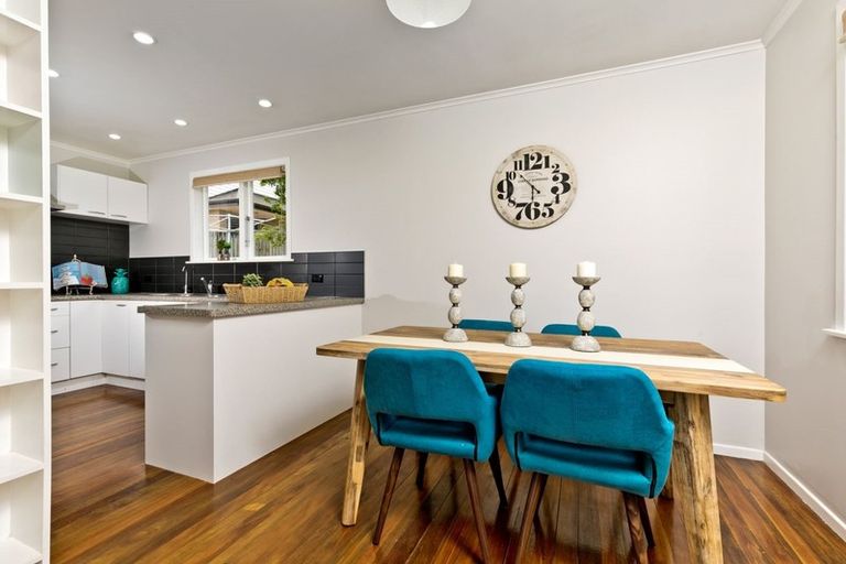 Photo of property in 114a Pooks Road, Ranui, Auckland, 0612