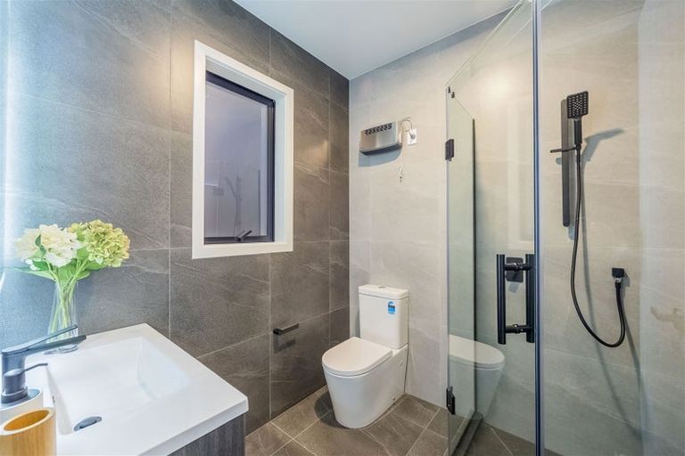 Photo of property in 22 Lewis Younie Road, Kumeu, 0810