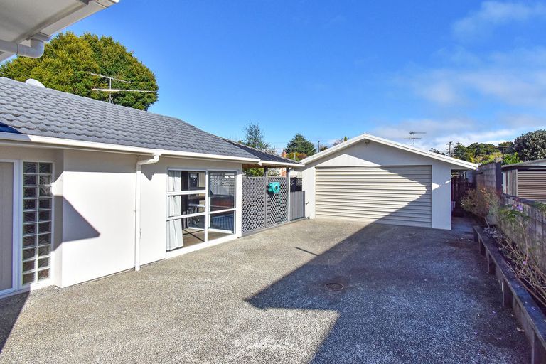 Photo of property in 4 Cotton Place, Opaheke, Papakura, 2113