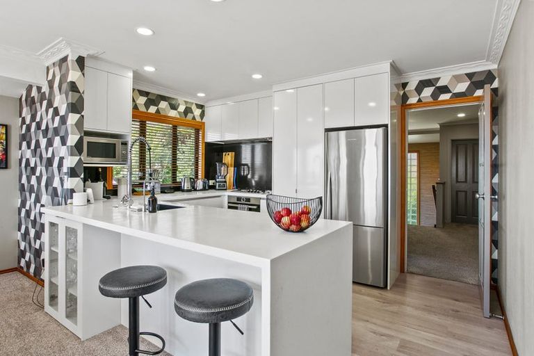 Photo of property in 85c Eliot Street, New Plymouth, 4310