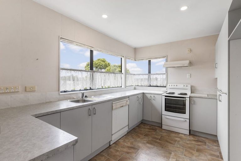 Photo of property in 17 Charlotte Street, Stanmore Bay, Whangaparaoa, 0932