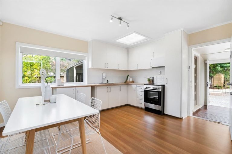 Photo of property in 2 Waimahanga Road, Onerahi, Whangarei, 0110