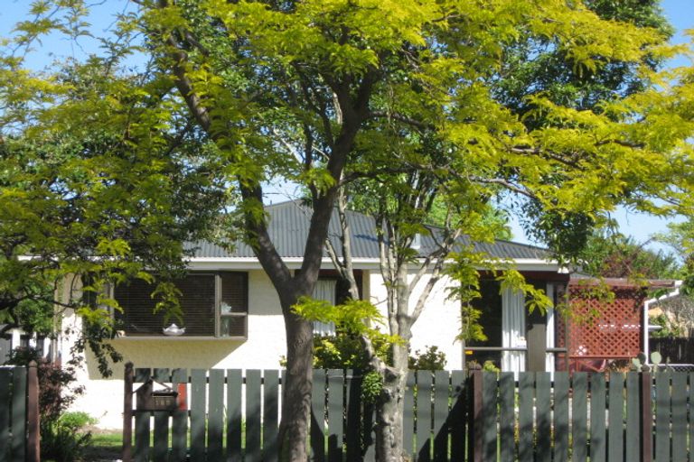 Photo of property in 189 Grimseys Road, Redwood, Christchurch, 8051