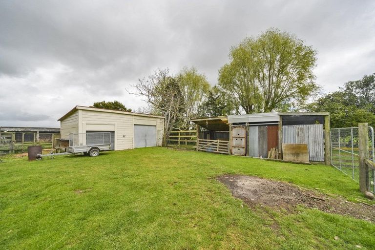 Photo of property in 1347 Camerons Line, Aorangi, Feilding, 4775