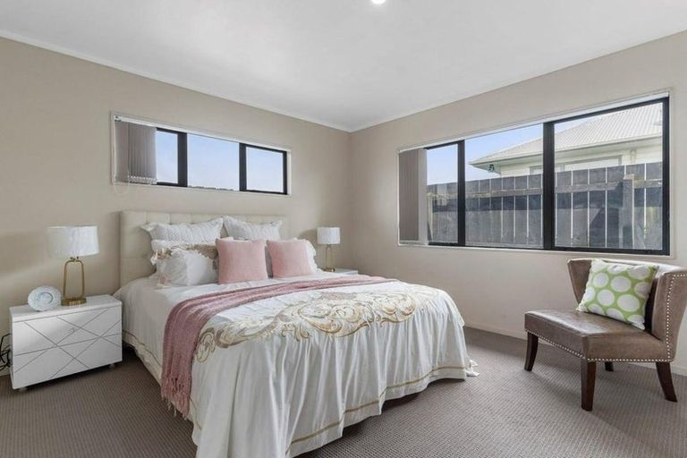 Photo of property in 1/25 Oratu Place, Manurewa, Auckland, 2102