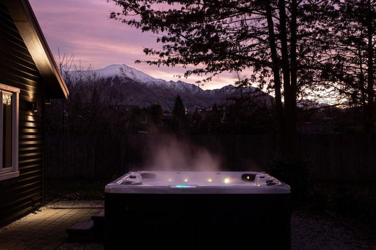 Photo of property in 21 Terranova Place, Wanaka, 9305