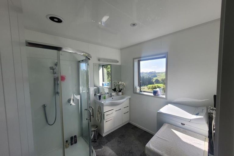 Photo of property in 461-465 Carrington Street, Upper Vogeltown, New Plymouth, 4310