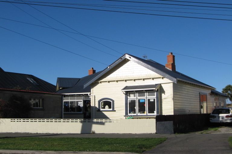 Photo of property in 69 Hargest Crescent, Saint Clair, Dunedin, 9012