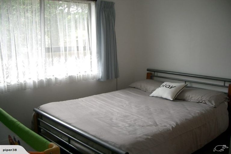 Photo of property in 75 Kennedy Avenue, Forrest Hill, Auckland, 0620