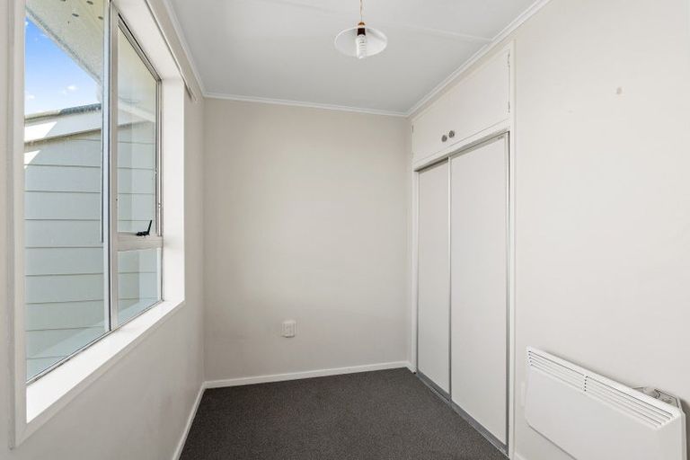 Photo of property in 59a Kuaka Crescent, Bromley, Christchurch, 8062