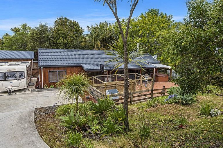 Photo of property in 9 Bickerstaffe Road, Maungaturoto, 0520