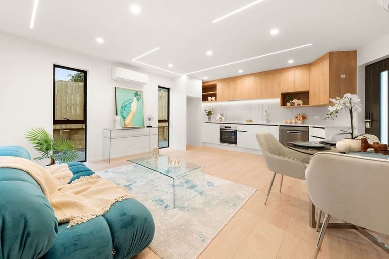 Photo of property in 1/69 Andrew Road, Howick, Auckland, 2010