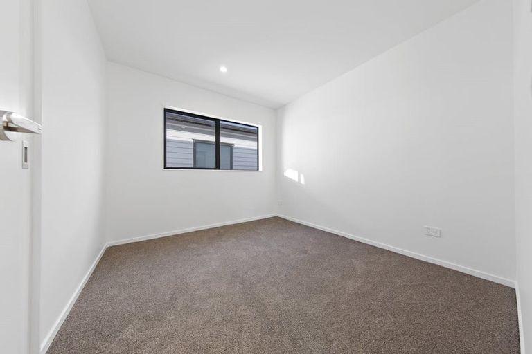 Photo of property in 89c Reeves Road, Pakuranga, Auckland, 2010