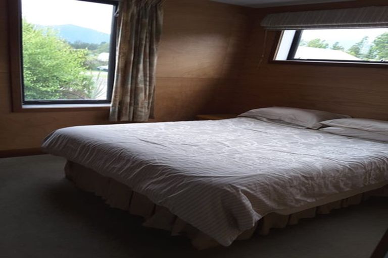 Photo of property in 11 Opuka Place, Haast, 7886