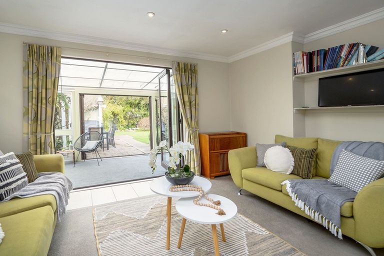 Photo of property in 153 West Street, Greytown, 5712