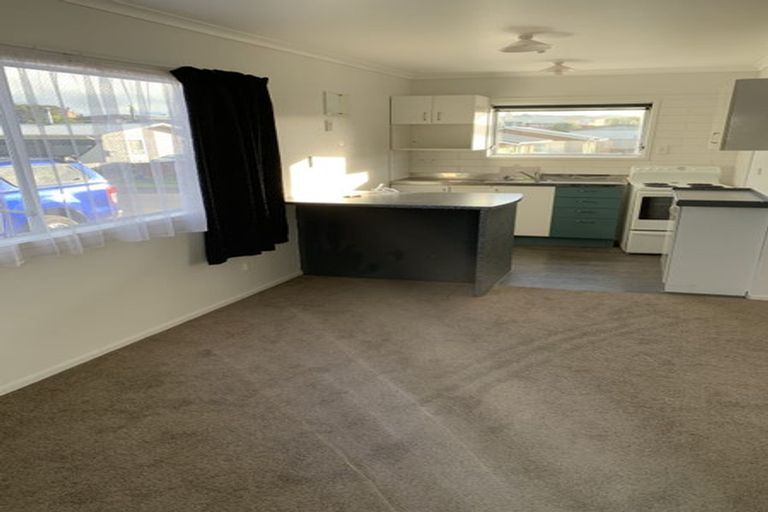 Photo of property in 8 Naumai Place, Spotswood, New Plymouth, 4310