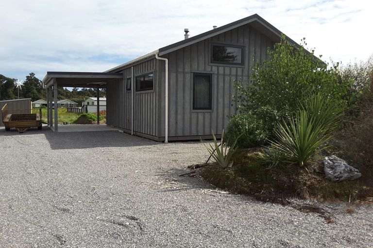 Photo of property in 11 Opuka Place, Haast, 7886